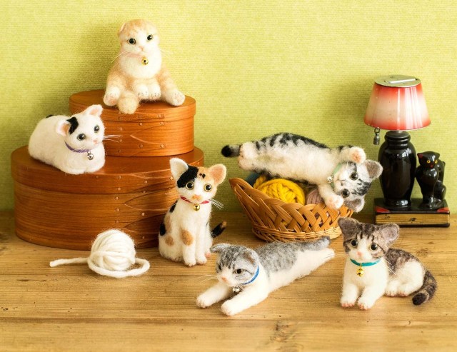 Felt kits from Felissimo let you make purrfectly adorable palm-sized kitty craft