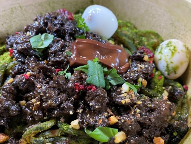 Tokyo’s new chocolate ramen smothers us with attentive affection for Valentine’s Day【Taste test】